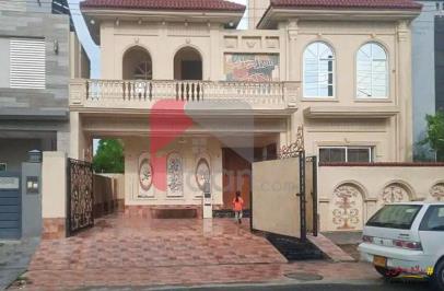 10 Marla House for Sale in Tariq Gardens, Lahore