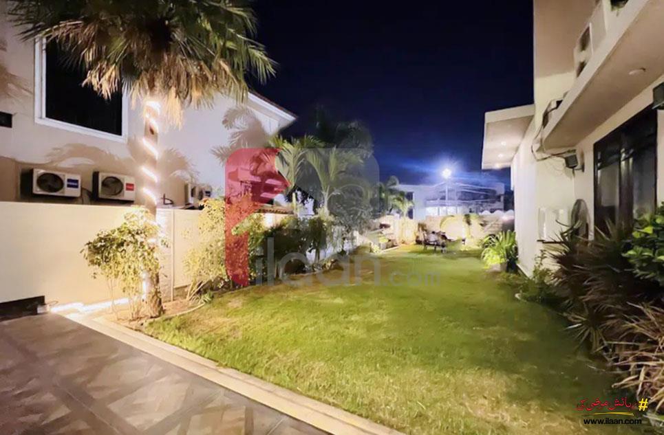4000 Sq.yd House for Sale in Phase 8, DHA Karachi