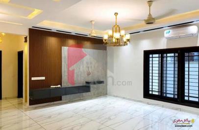 665 Square Yard House for Sale in Phase 6, DHA, Karachi