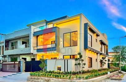10 Marla House for Sale in G-13, Islamabad