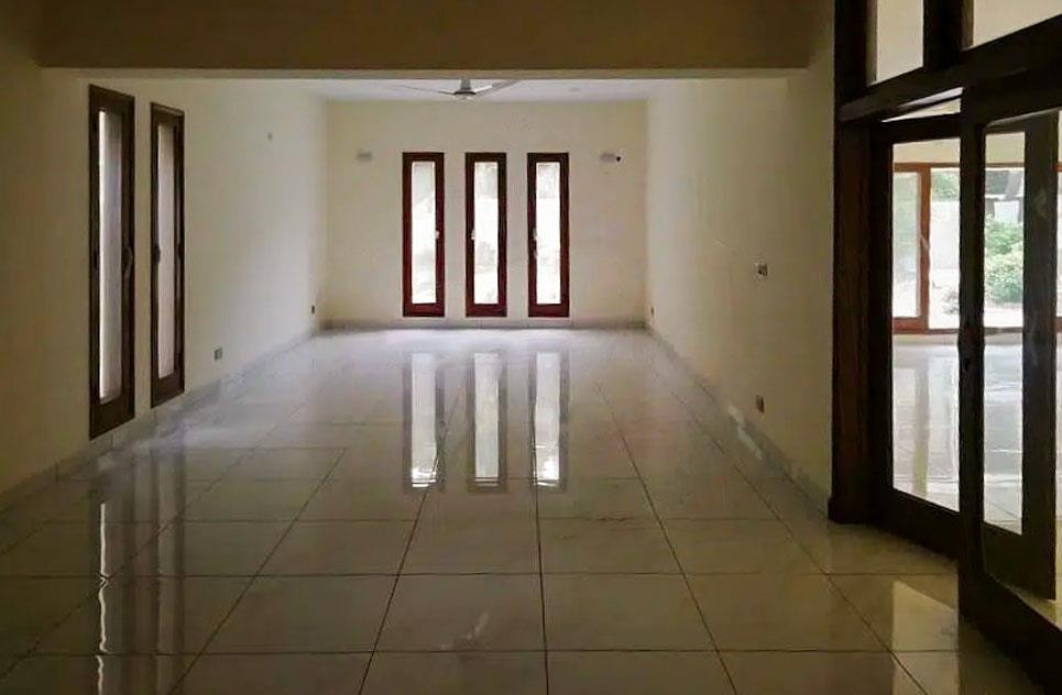 1000 Square Yard House for Rent in Shaheed Millat Road, Karachi