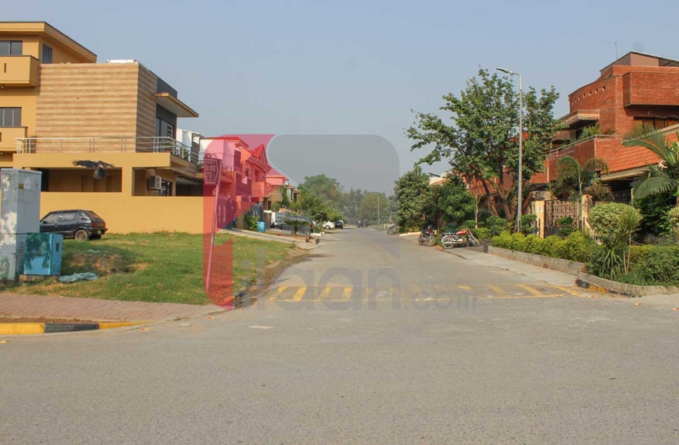 Commercial Plot (Size 35'X40') for Sale in PMCHS, E-11, Islamabad