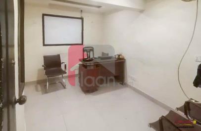83 Square Yard Office for Rent in Bahadurabad, Karachi