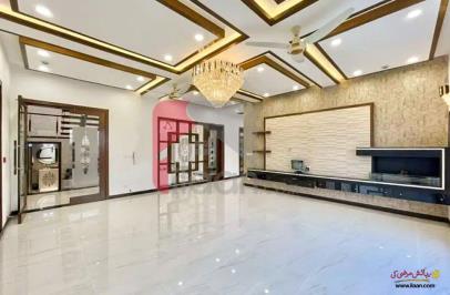 700 Square Yard Office for Rent in Block 4, Gulshan-e-Iqbal, Karachi