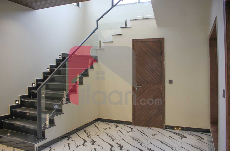1 Kanal House for Sale in Janiper Block, Sector C, Bahria Town, Lahore