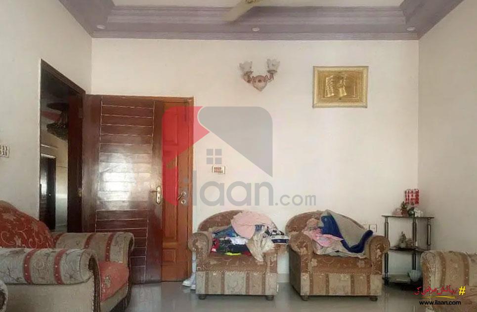 211 Sq.yd House for Sale (First Floor) in Block 2, PECHS, Karachi