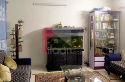 220 Sq.yd House for Sale (First Floor) in Block 13/D-2, Gulshan-e-Iqbal, Karachi