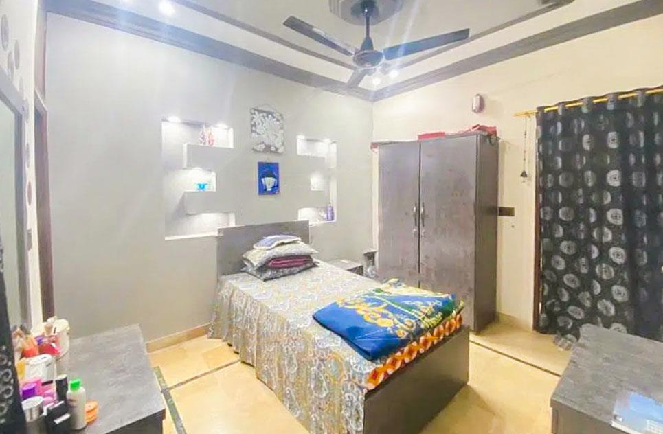 120 Sq.yd House for Rent (First Floor) in Block 10 A, Gulshan-e-iqbal, Karachi