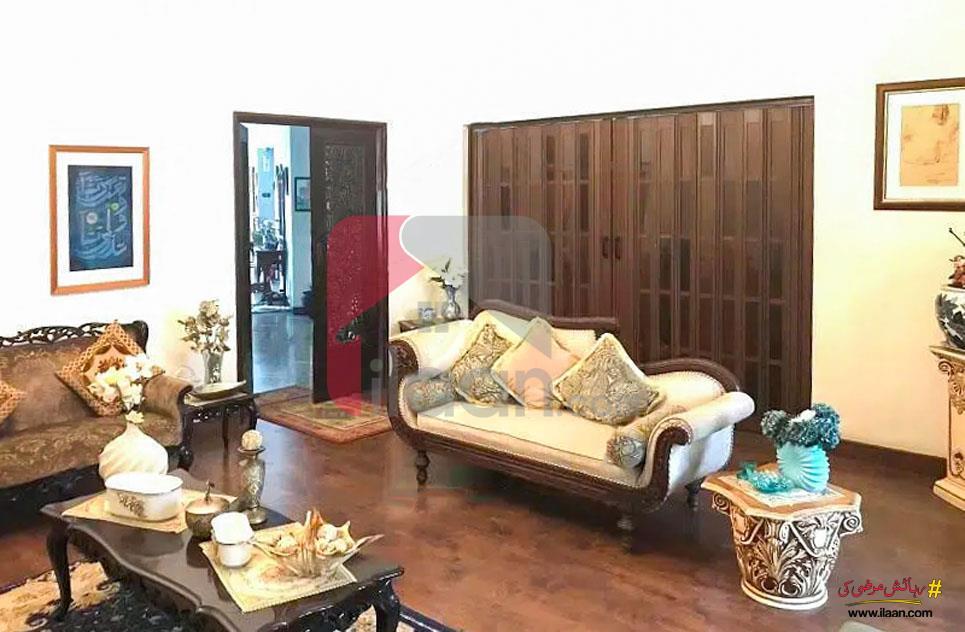 2100 Sq.yd House for Sale in Block 6, PECHS, Karachi