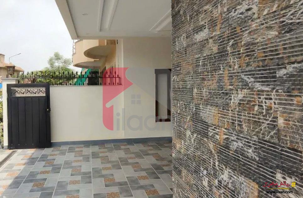 10 Marla House for Sale in G-13, Islamabad