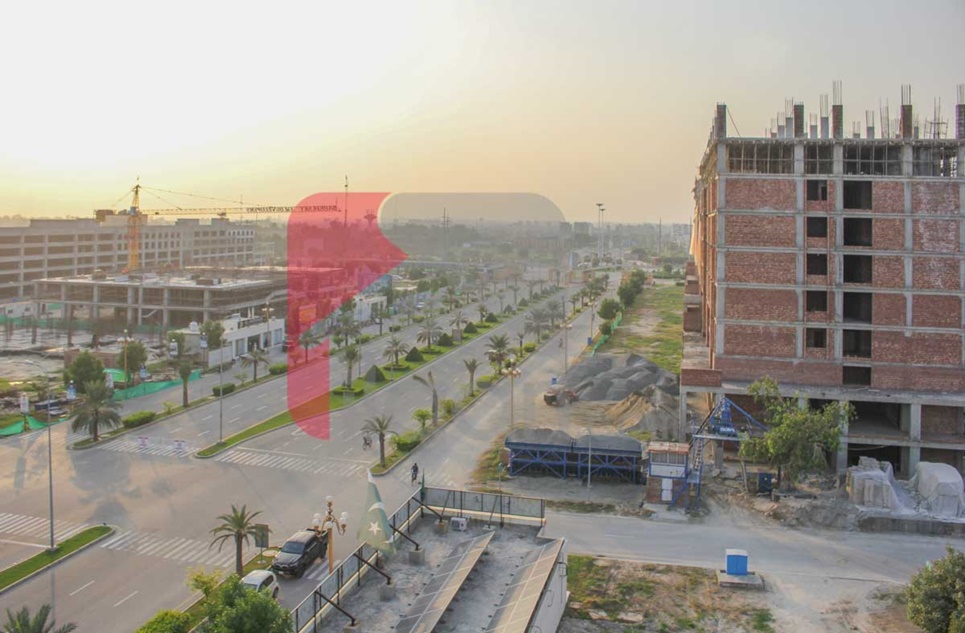 8 Marla Building for Sale on Main Boulevard, Phase 4, Bahria Orchard, Lahore