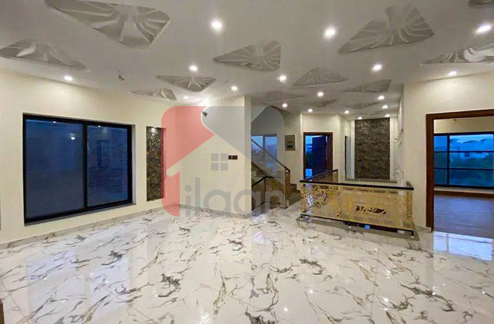 10.5 Marla House for Sale in Phase 1, Buch Executive Villas, Multan
