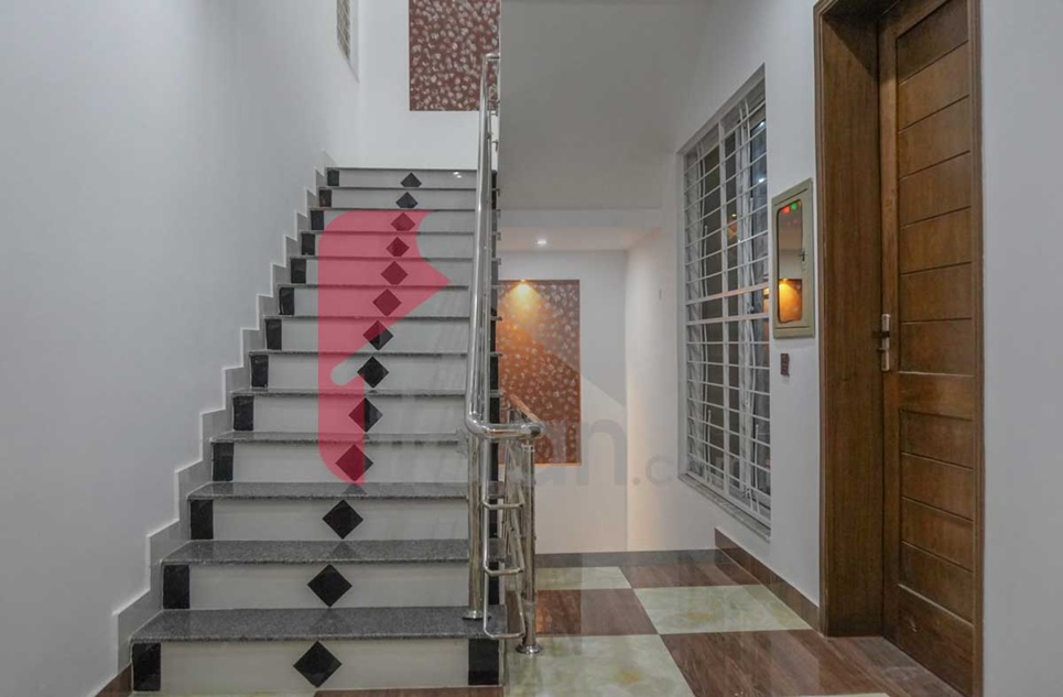 1 Kanal House for Sale in Block E, Phase 2, PGECHS, Lahore