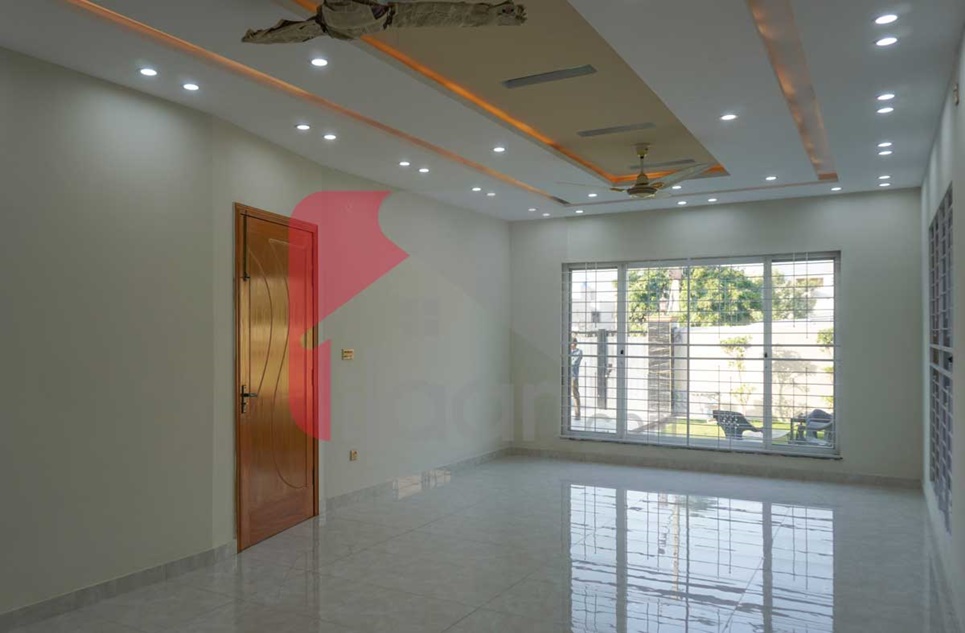 1 Kanal House for Sale on Main Road State Life, Block B, Bankers Town, Lahore