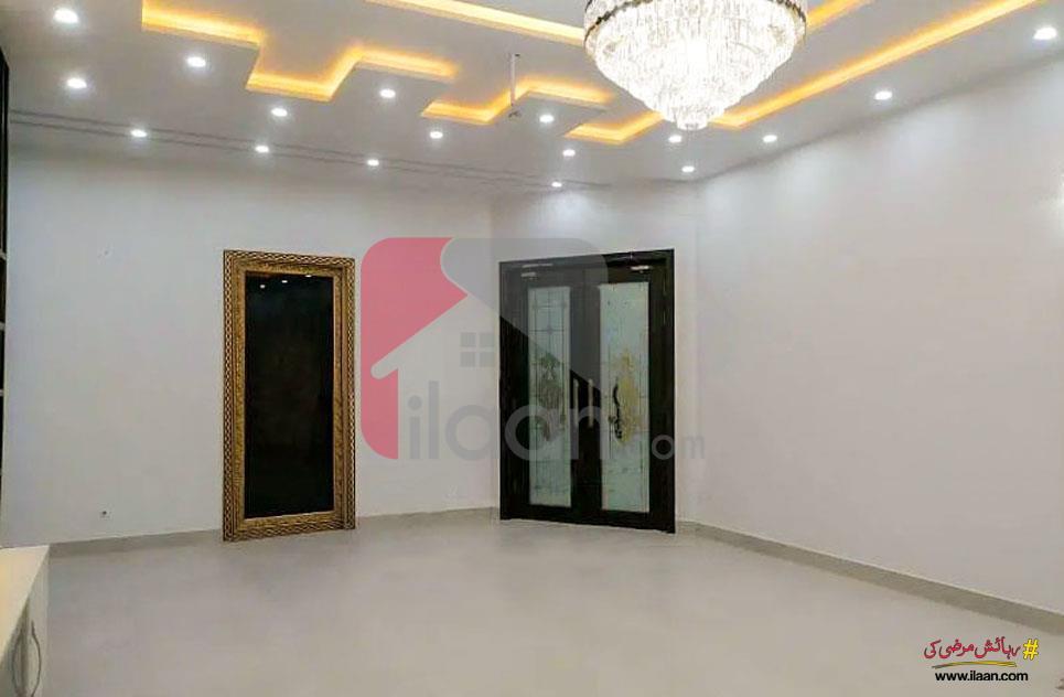 15 Marla House for Sale on Canal Road, Faisalabad 