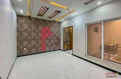 8 Marla House for Sale in Model City 1, Faisalabad