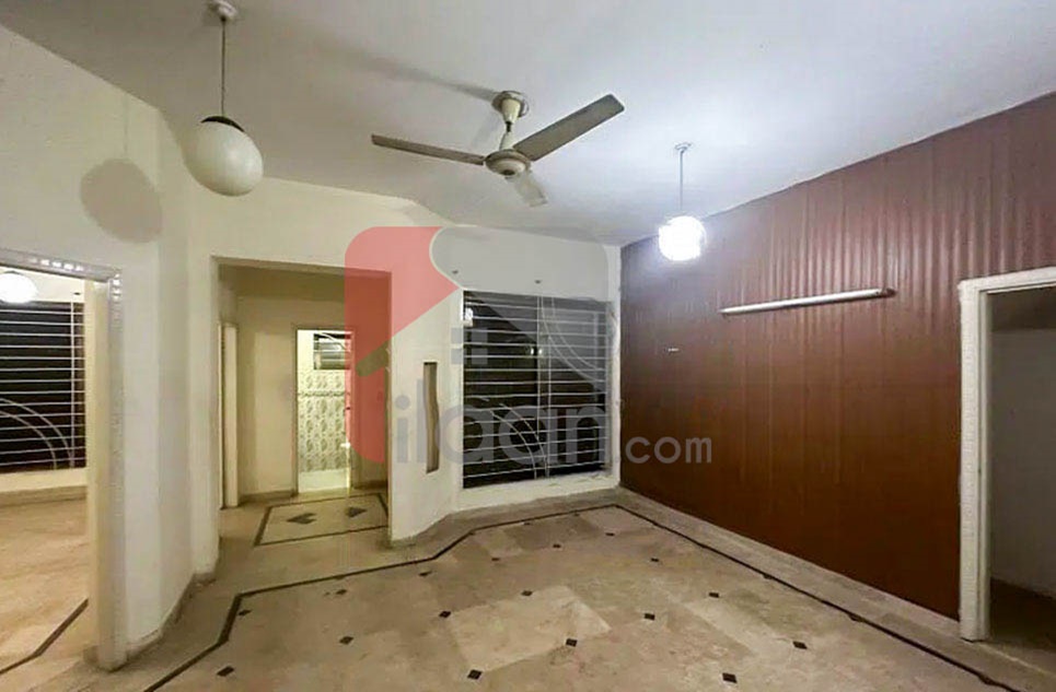 10 Marla House for Rent in DC Colony, Gujranwala