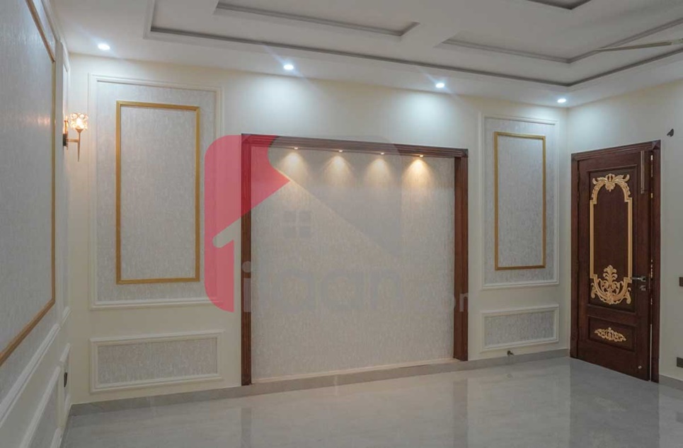 1 Kanal 2 Marla House for Sale in Valencia Housing Society, Lahore