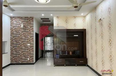 10 Marla House for Sale in Tariq Gardens, Lahore