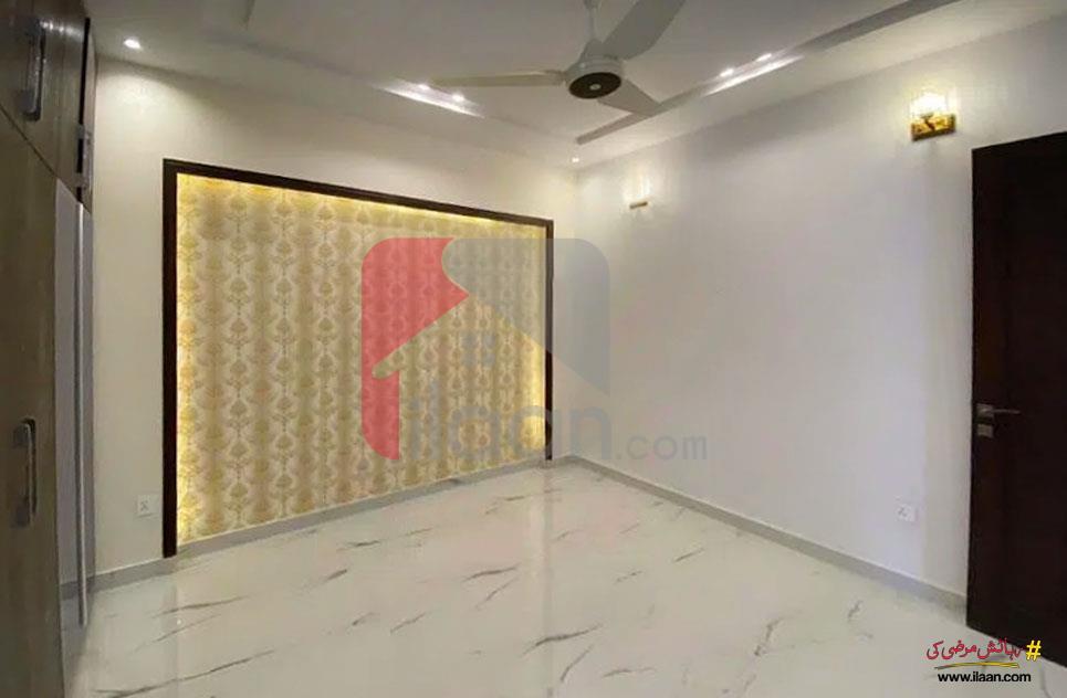 10 Marla House for Sale in Izmir Town, Lahore