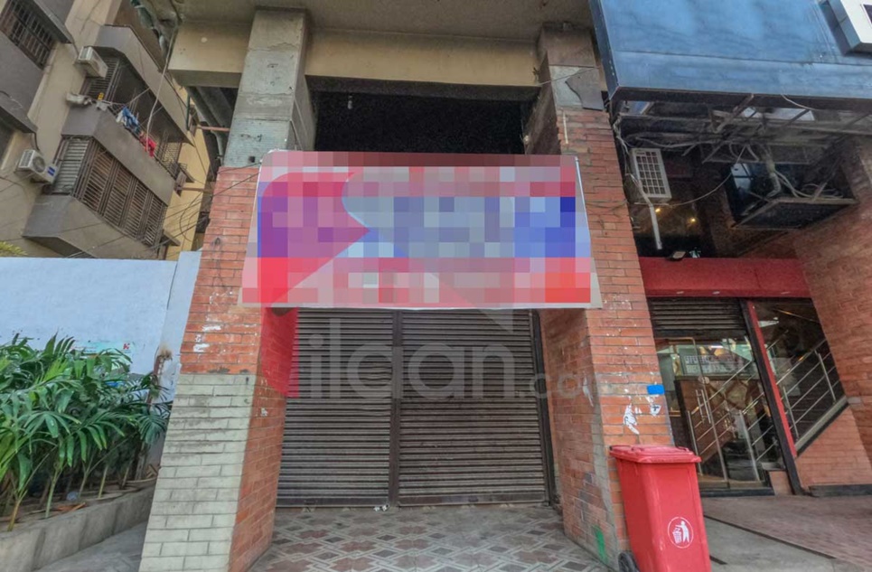 1122 Sq.ft Shop for Sale (Ground + Mezzanine Floor) on Shaheed Millat Road, Karachi
