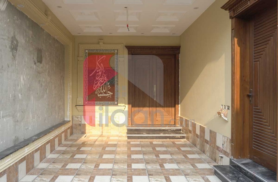 10 Marla House for Sale in Phase 1, Nasheman-e-Iqbal, Lahore