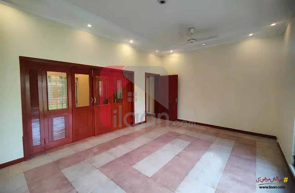 16 Marla House for Rent in Cavalry Ground, Lahore