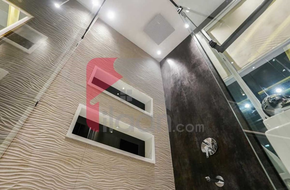 1 Kanal House for Sale in Block R, Phase 7, DHA Lahore (Furnished)