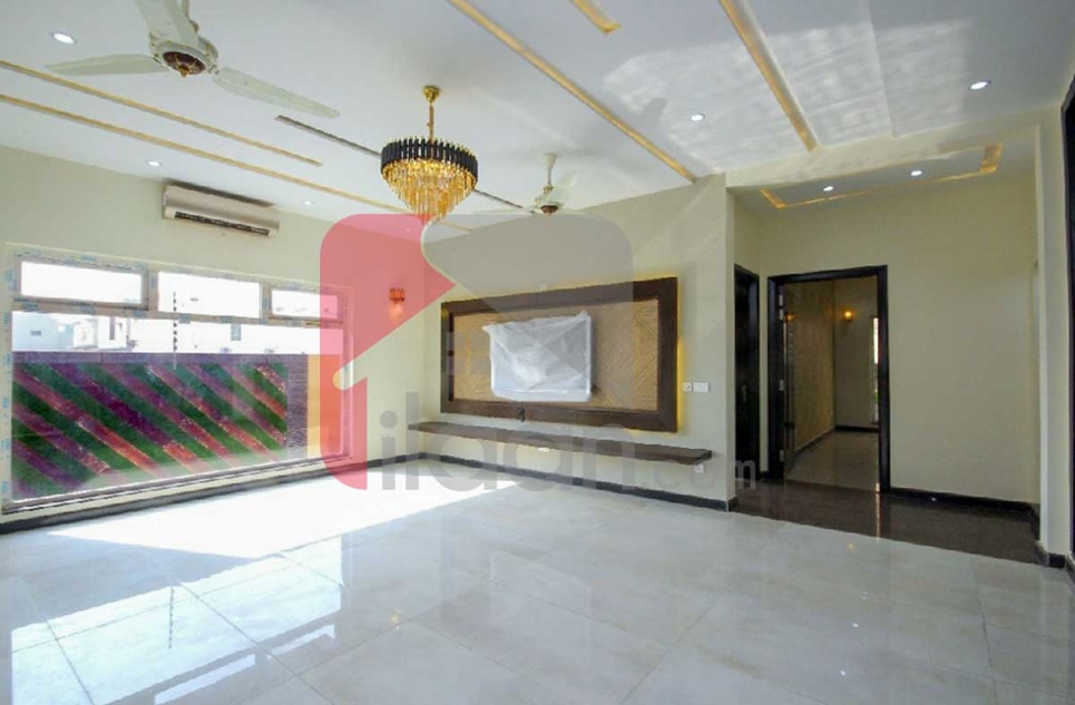 1 Kanal House for Sale in Block S, Phase 7, DHA Lahore 