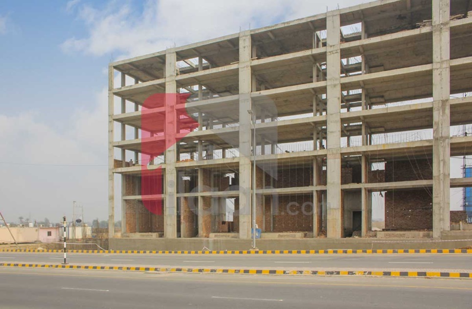 210 Sq.ft Shop for Sale (Ground Floor) in Takmeel Square, Block N, Phase 1, DHA Bahawalpur