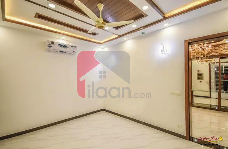 10 Marla House for Rent (First Floor) in Phase 8 - Air Avenue, DHA Lahore