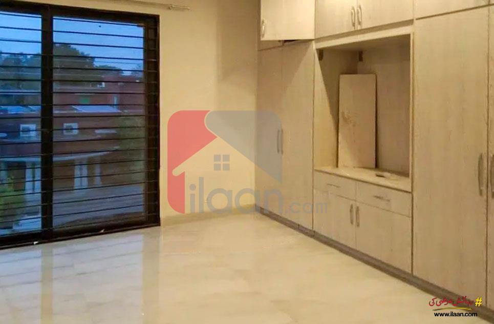 16 Marla House for Rent in Gulberg, Lahore
