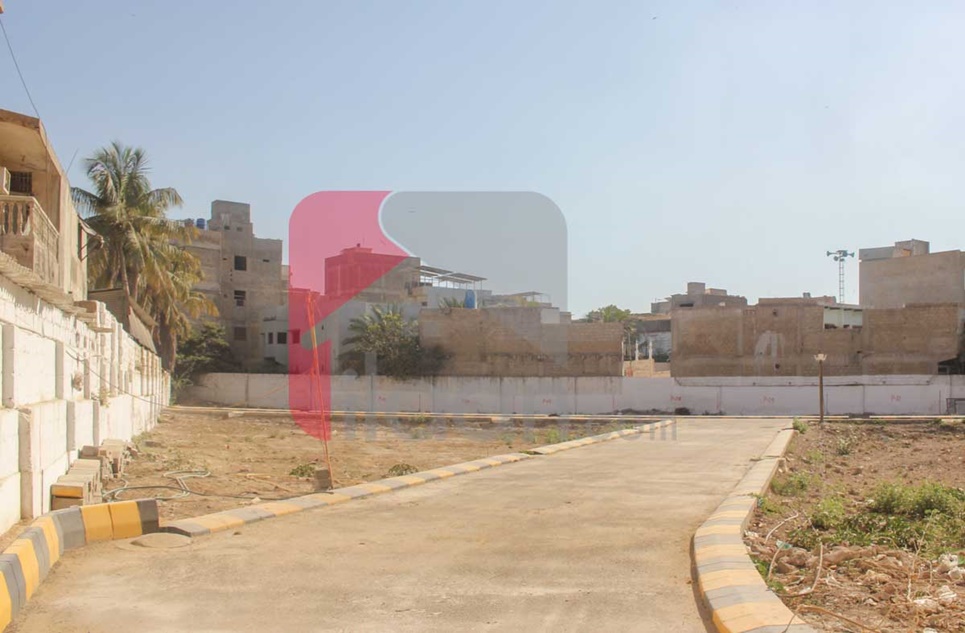 159.5 Sq.yd Commercial Plot for Sale on Jamia Millia Road, Shah Faisal Town, Karachi