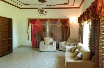 2 Kanal House for Rent in F-7, Islamabad