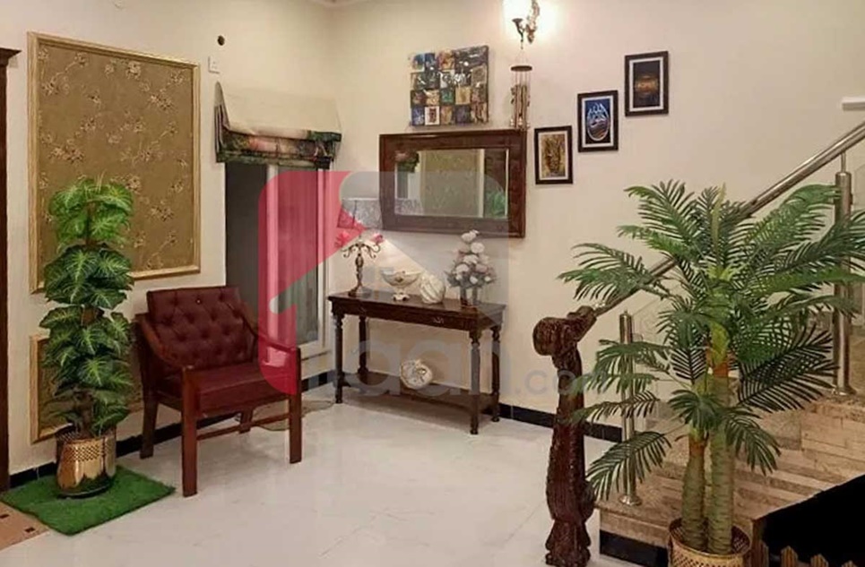 10 Marla House for Rent (First Floor) in Formanites Housing Scheme, Lahore