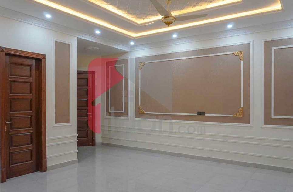 2 Kanal House for Sale in Block H1, Valencia Housing Society, Lahore