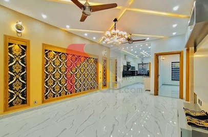 10 Marla House for Rent in Phase 8, Bahria Town, Rawalpindi