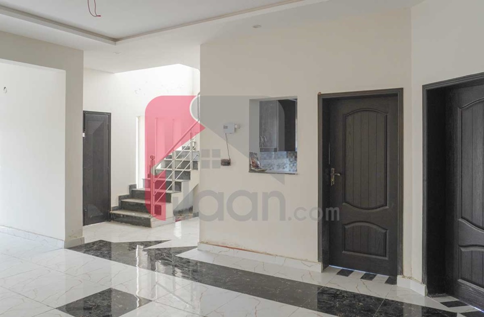 8 Marla House for Sale in Block J, Phase 2, Bahria Orchard, Lahore