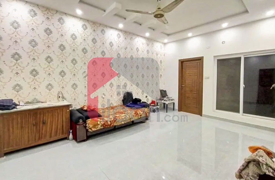 10 Marla House for Sale in Khayaban Colony 2, Faisalabad 