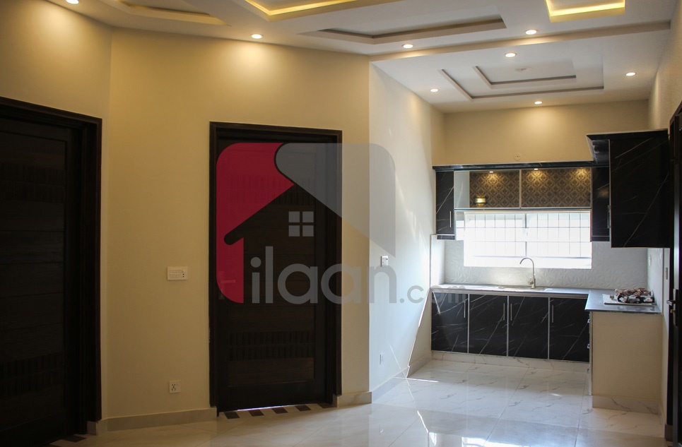 8 Marla House for Sale in Block D, Phase 2, Bahria Orchard, Lahore