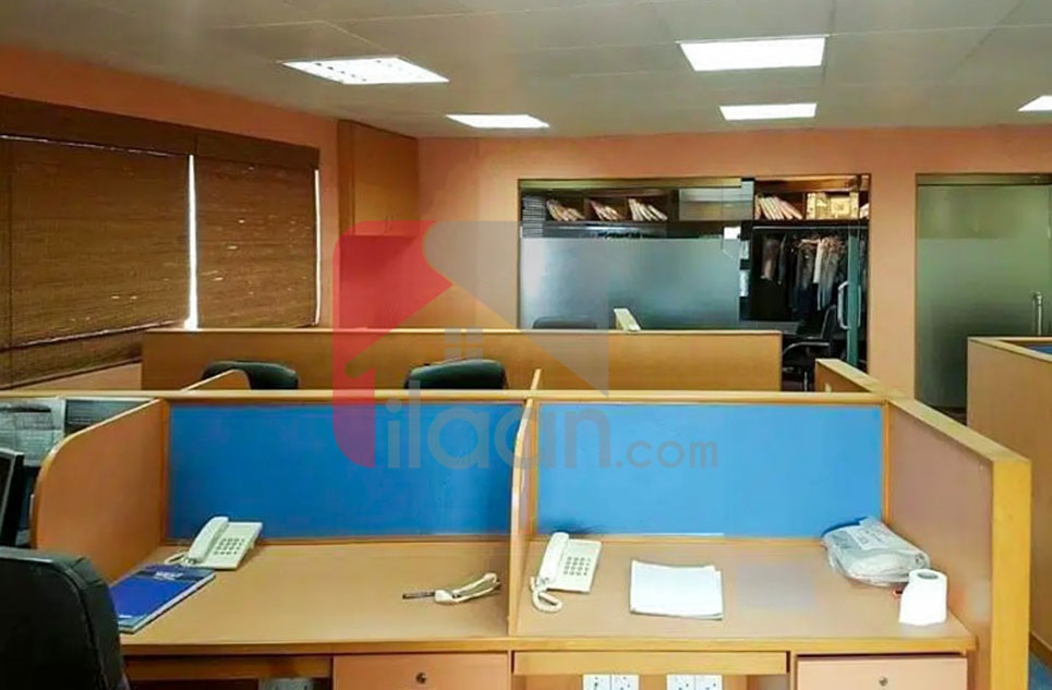117 Sq.yd Office for Rent in Block 8, Clifton, Karachi