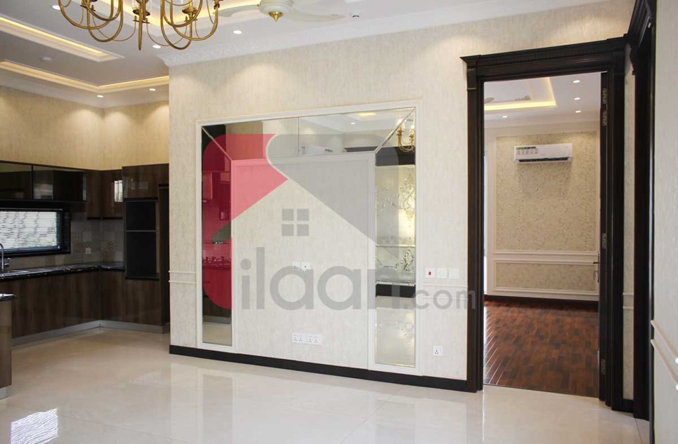 1 Kanal House for Sale in Block D, Phase 6, DHA Lahore