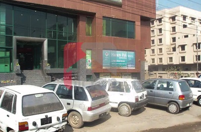 4.9 Marla Office for Rent on Main Boulevard, Gulberg, Lahore