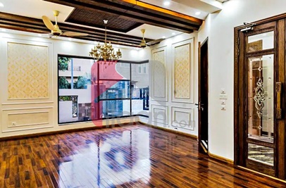 10 Marla House for Sale in Phase 8 - Air Avenue, DHA Lahore