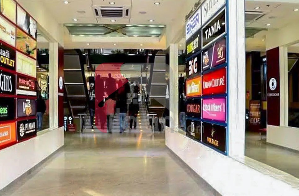 17.8 Marla Shop for Sale on MM Alam Road, Gulberg, Lahore