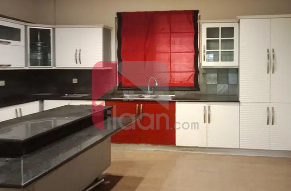 10 Marla House for Rent in Gulberg-5, Lahore