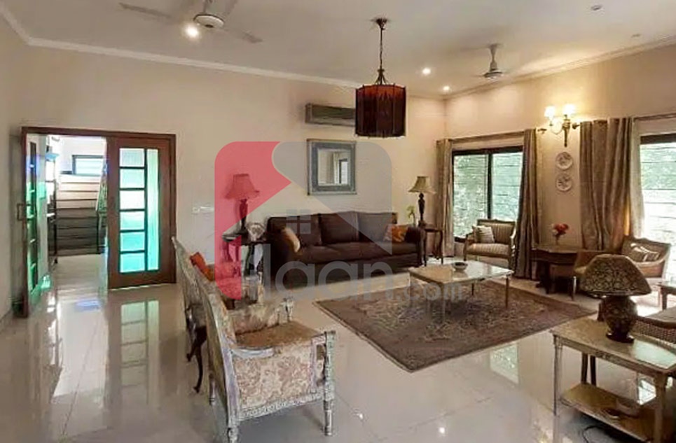 10 Marla House for Rent in Eden Avenue Extension, Lahore