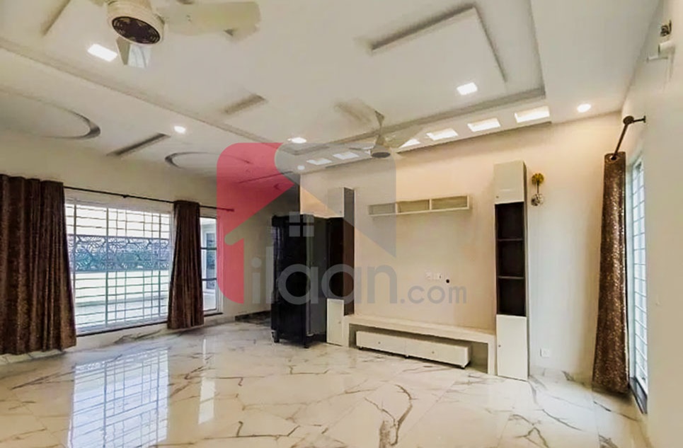 1 Kanal House for Rent (First Floor) in Phase 8, DHA, Lahore