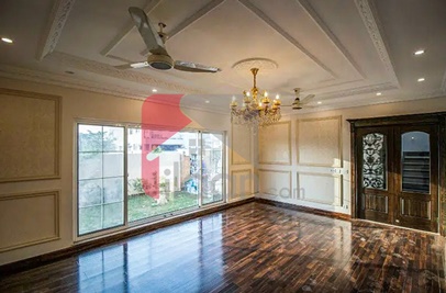 1 Kanal House for Sale in Block D, Phase 6, DHA Lahore