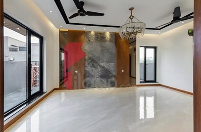 1 Kanal House for Sale in Block D, Phase 6, DHA Lahore